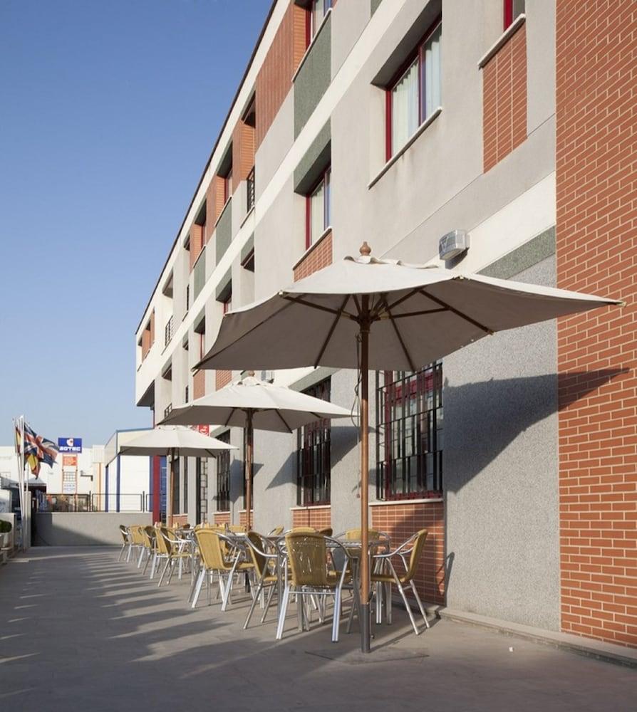 Hotel Tocina Business