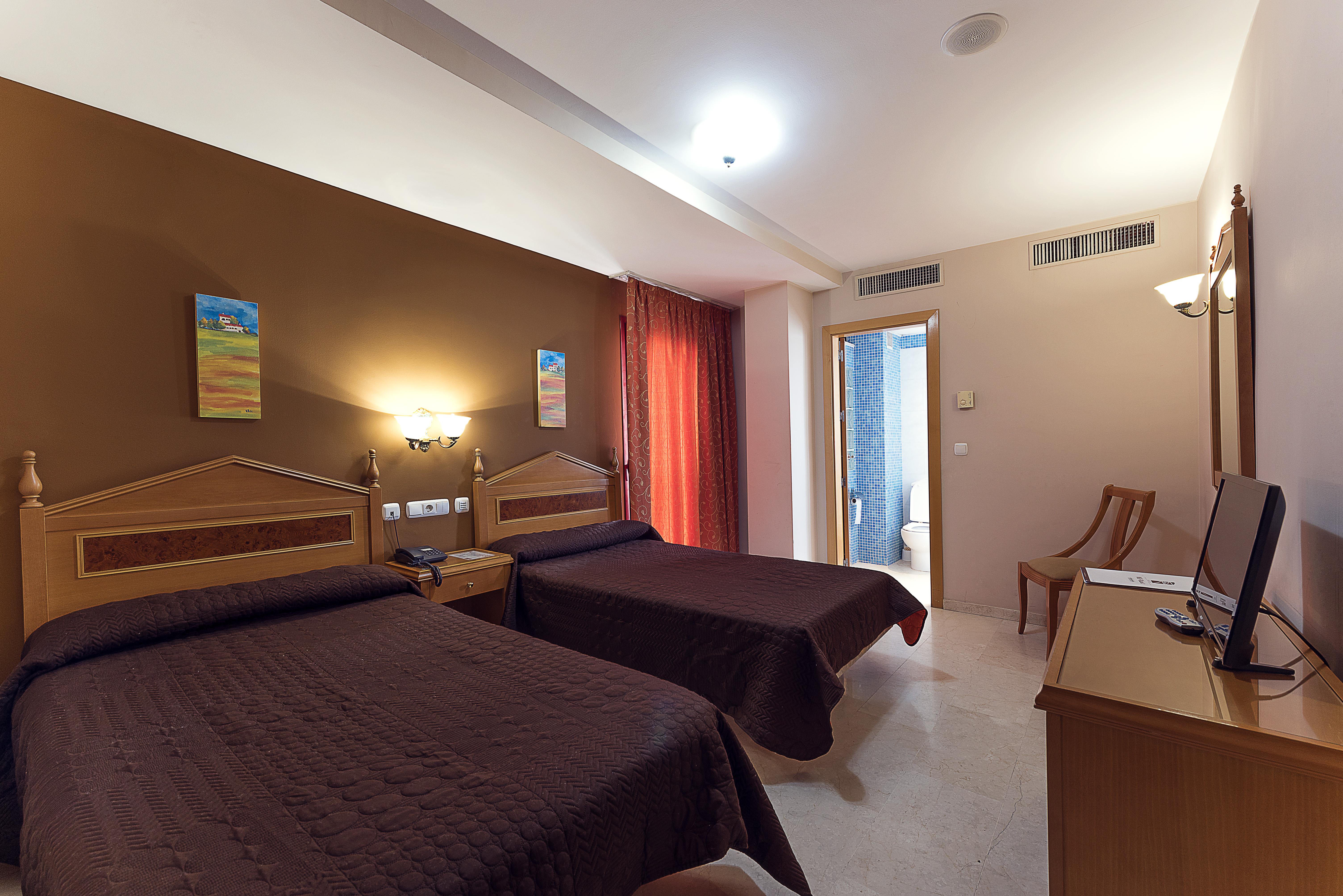 Tocina Business Hotel
