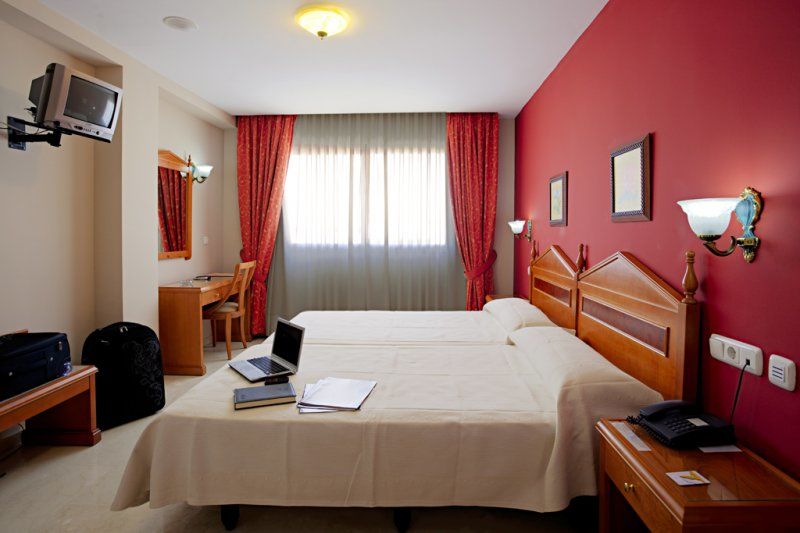 Tocina Business Hotel 3*